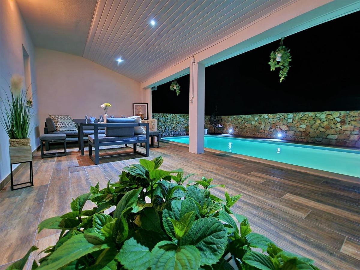 Anas Lagoon Holiday House With Pool At Azure Beach Drvenik Mali Exterior photo